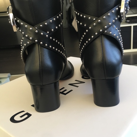 Givenchy Mid-heel Ankle Boot - Picture 7 of 10